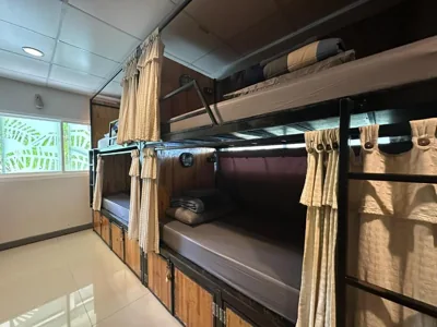 By the Beach Hostel – Photos 2